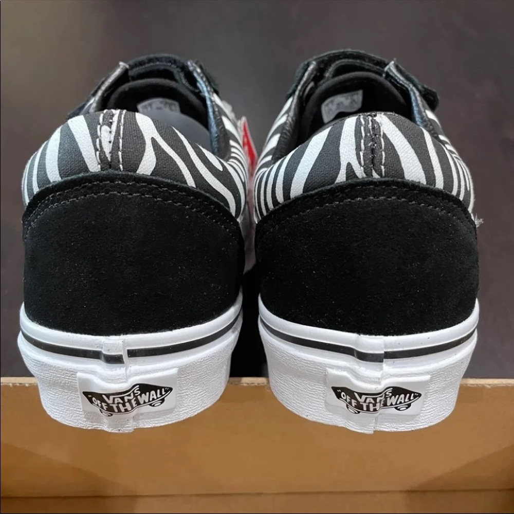 Vans Old Skool V Suede Canvas Zebra - Picture 5 of 5